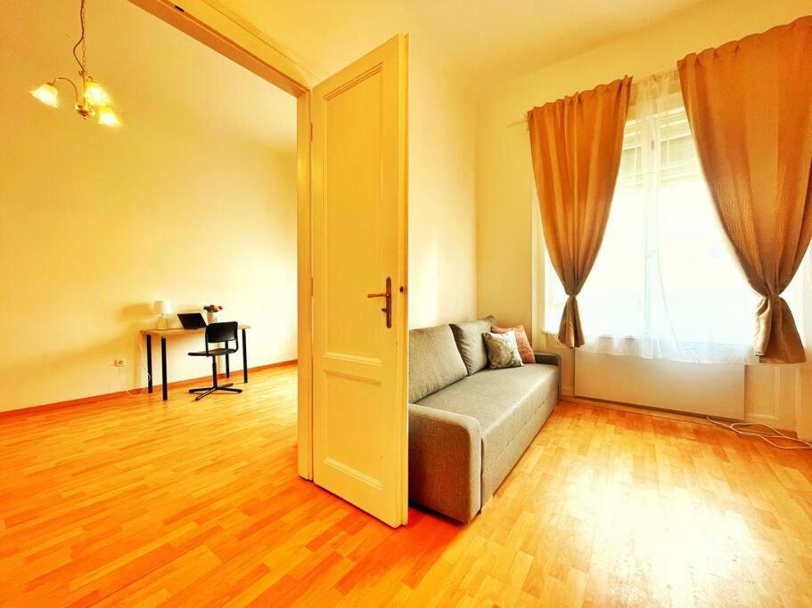 בודפשט Central Spacious Flat מראה חיצוני תמונה